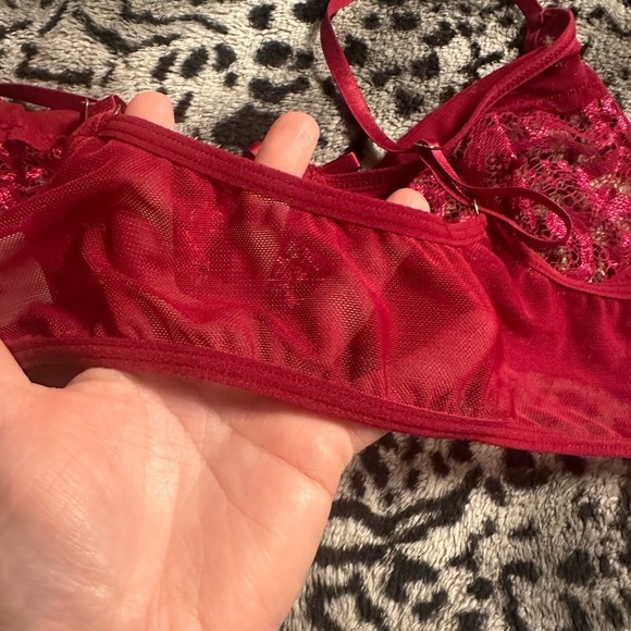 Sexy red two-piece outfit BNWOT size Large - Picture 5 of 7